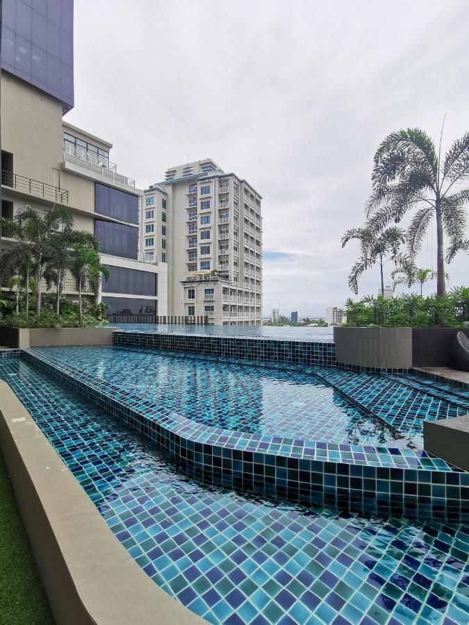 Baseline Premier - Studio With Mountain View Cebu Exterior photo
